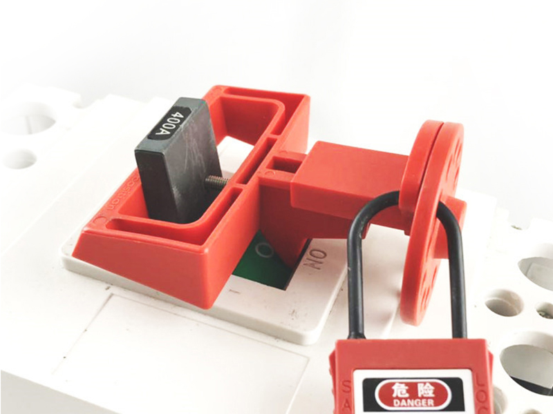 3-Phase Large Circuit Breaker Lockout