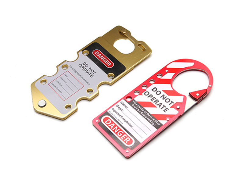 Labelled group lockout hasp for group lockout